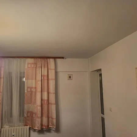Aurora Apartman *